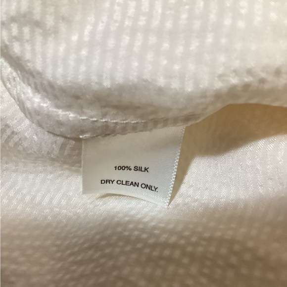 CREAM RUFFLES SLEEVELESS SILK BLOUSE SIZE XL - Picture 9 of 12